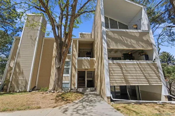 $195,000 | 3868 South Fraser Street, Unit M04, Aurora, CO 80014