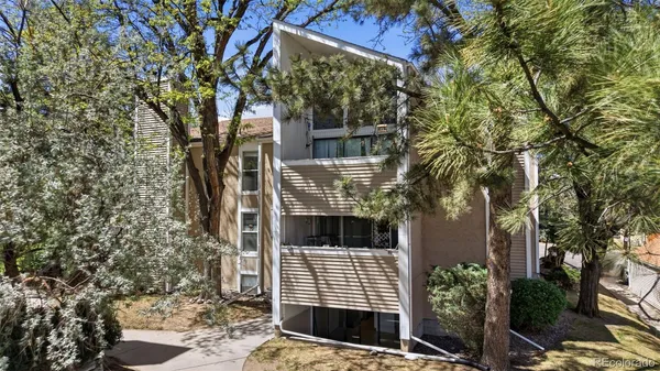 $195,000 | 3868 South Fraser Street, Unit M04, Aurora, CO 80014