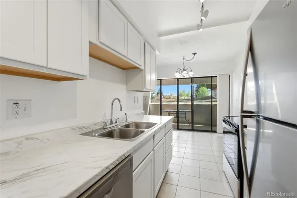 $195,000 | 3868 South Fraser Street, Unit M04, Aurora, CO 80014