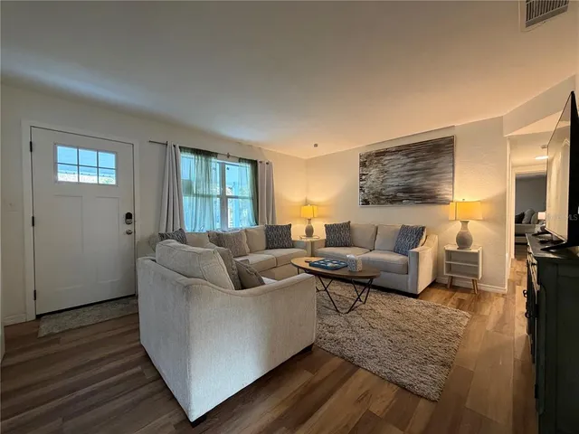 $280,000 | 312 Hopkins Avenue, Daytona Beach, FL 32117