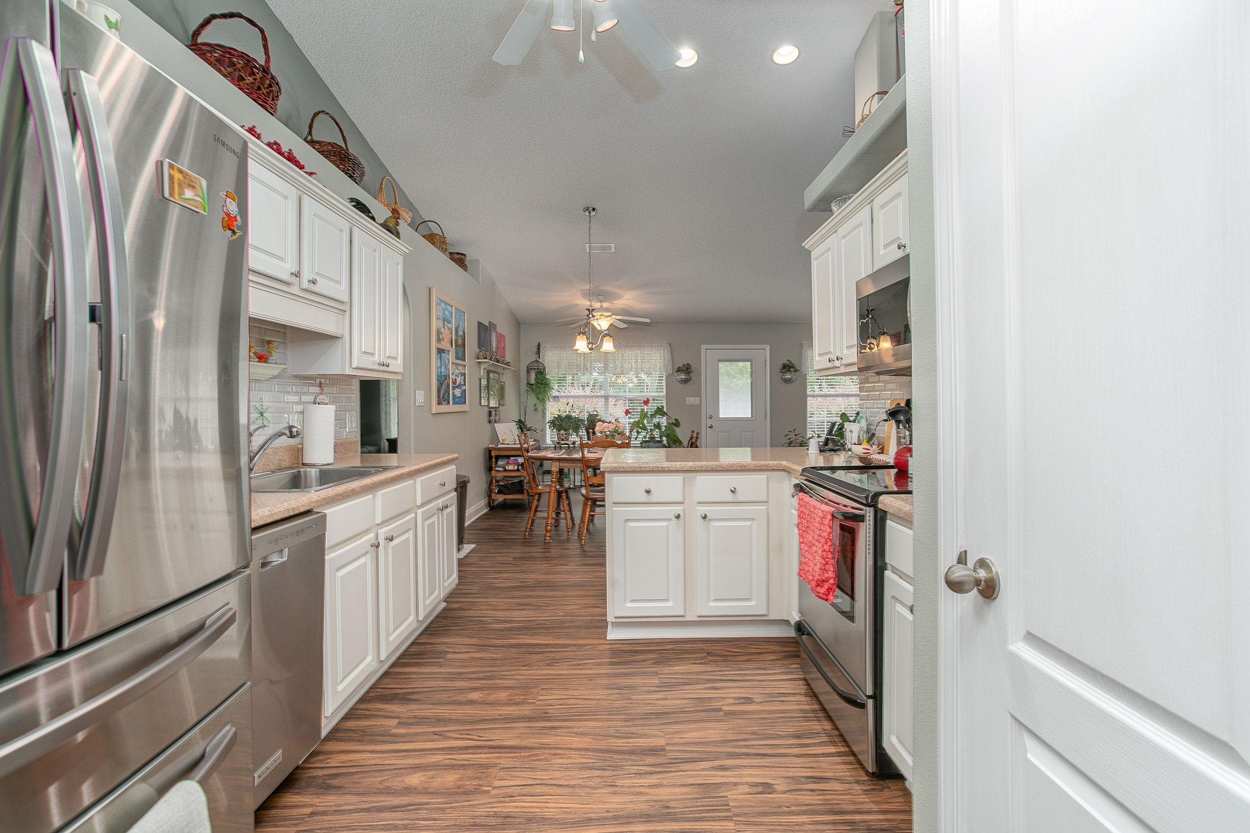 558 Leeds Court Foley, AL 36535 - Photo 15 of 48