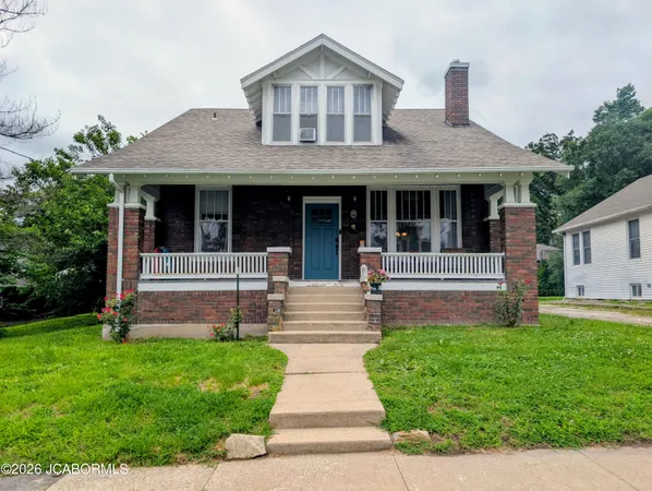$230,000 | 821 Center Street, Fulton, MO 65251