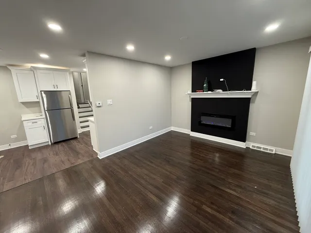 $239,000 | 16024 Myrtle Avenue, Harvey, IL 60426