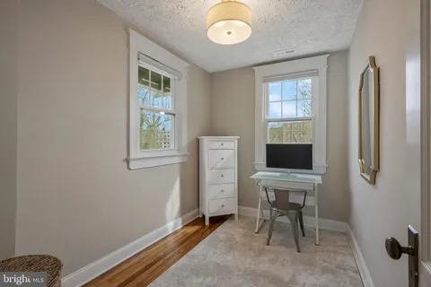 $950,000 | 1943 North Cleveland Street, Arlington, VA 22201