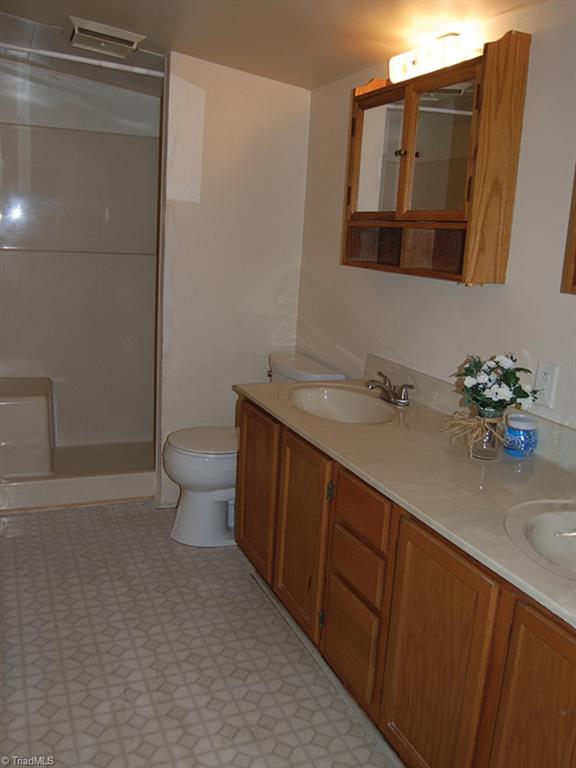429 Hege Road Lexington, NC 27295 - Photo 16 of 29 Gallery Image 16