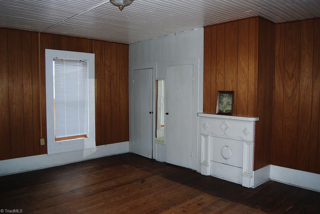 429 Hege Road Lexington, NC 27295 - Photo 22 of 29 Upstairs bedroom #2 is a mirror image of bedroom #1.
