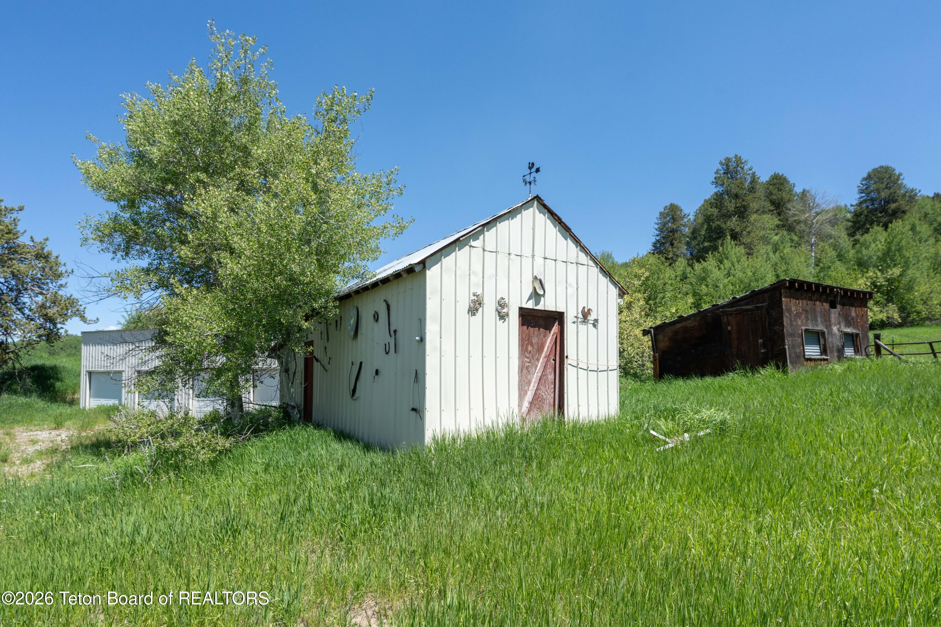 1-2 Lever Springs Road Alpine, WY 83128 - Photo 17 of 89 LeverSpring_JGPhoto-8