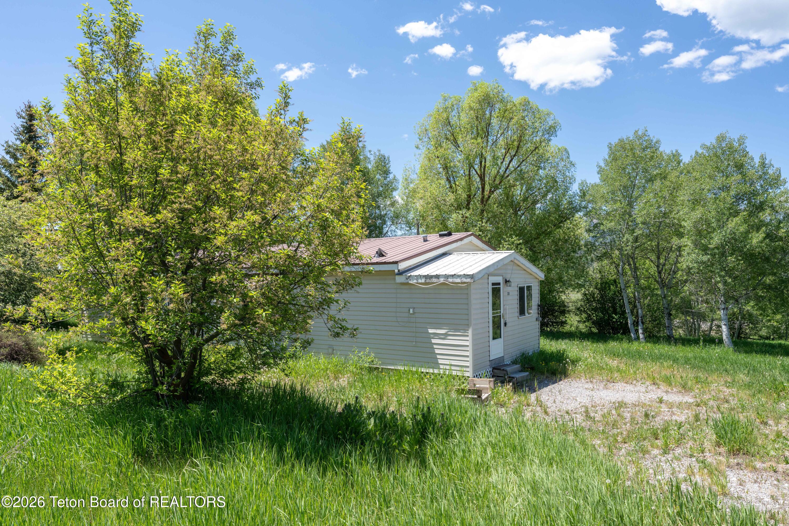 1-2 Lever Springs Road Alpine, WY 83128 - Photo 18 of 89 LeverSpring_JGPhoto-10
