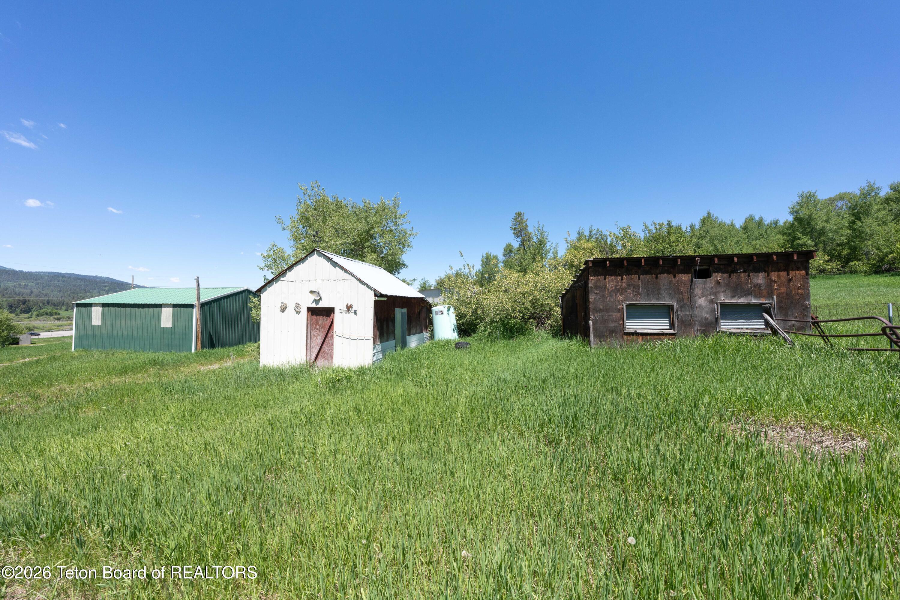 1-2 Lever Springs Road Alpine, WY 83128 - Photo 19 of 89 LeverSpring_JGPhoto-11