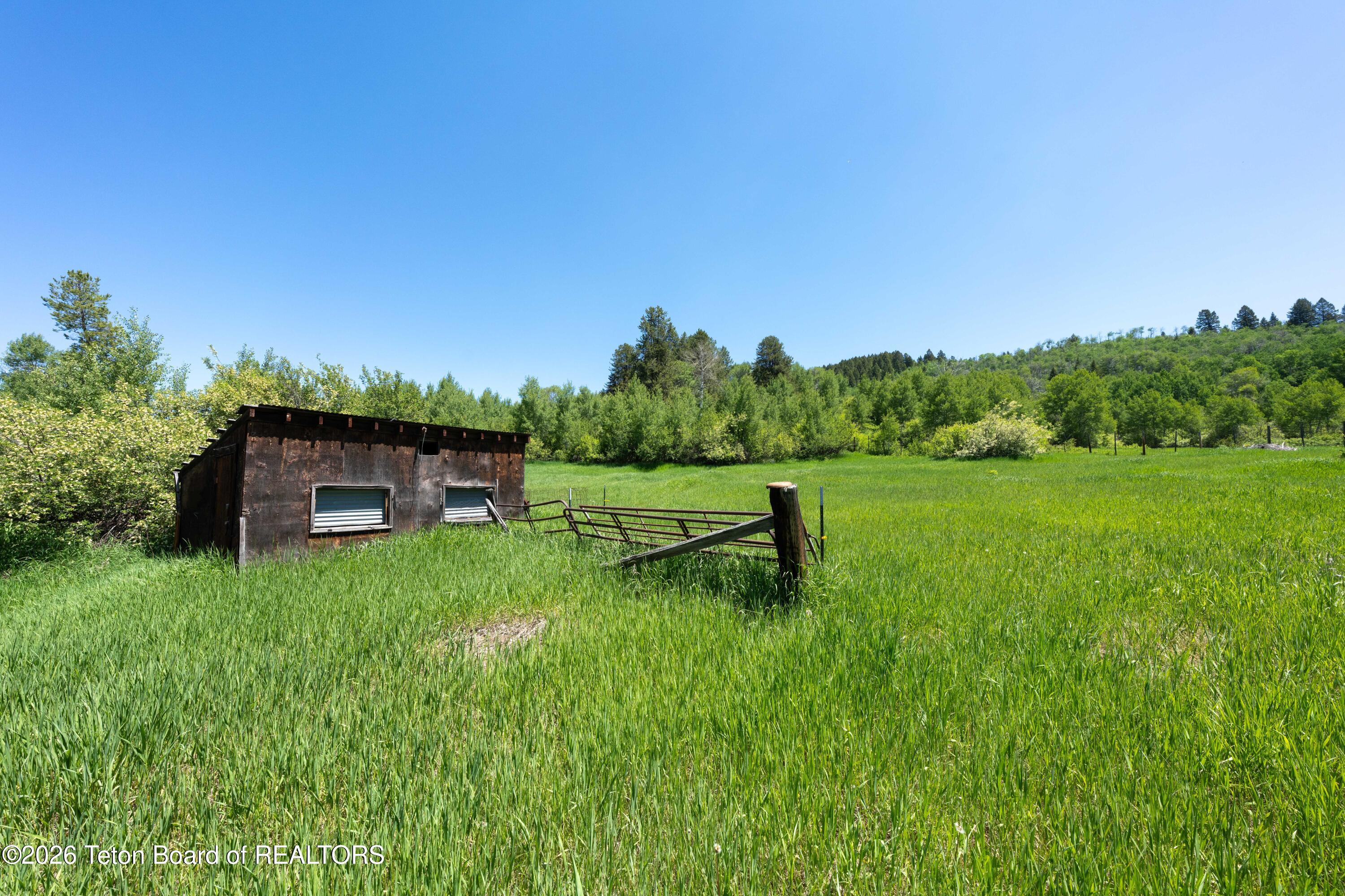 1-2 Lever Springs Road Alpine, WY 83128 - Photo 20 of 89 LeverSpring_JGPhoto-12
