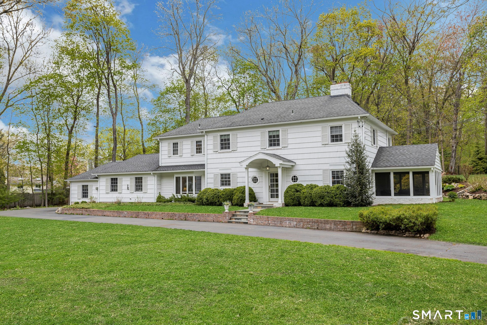 31 Stephanie Lane Darien, CT 06820 - Photo 2 of 28