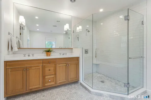 $2,875,000 | 31 Stephanie Lane, Darien, CT 06820