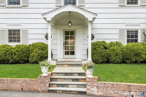 $2,875,000 | 31 Stephanie Lane, Darien, CT 06820