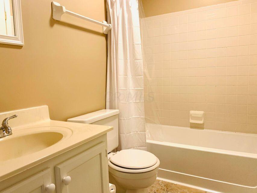 2271 Hedgerow Road, Unit 2271C Columbus, OH 43220 - Photo 17 of 23 20220531140712706562000000-o