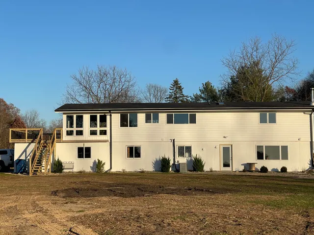 $2,600 | 75512 County Road 665, Lawton, MI 49065