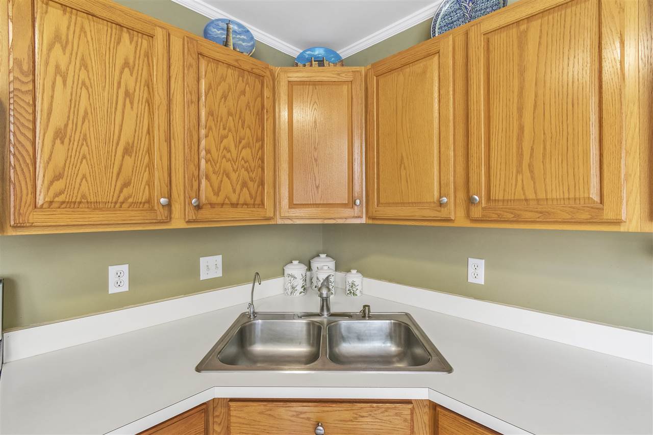 310 Cherry Grove Road Canton, MI 48188 - Photo 14 of 35 1875613-13.JPG