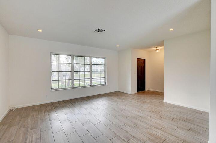 1333 Southwest 13th Place Boca Raton, FL 33486 - Photo 4 of 28 20211216121944303435000000-o