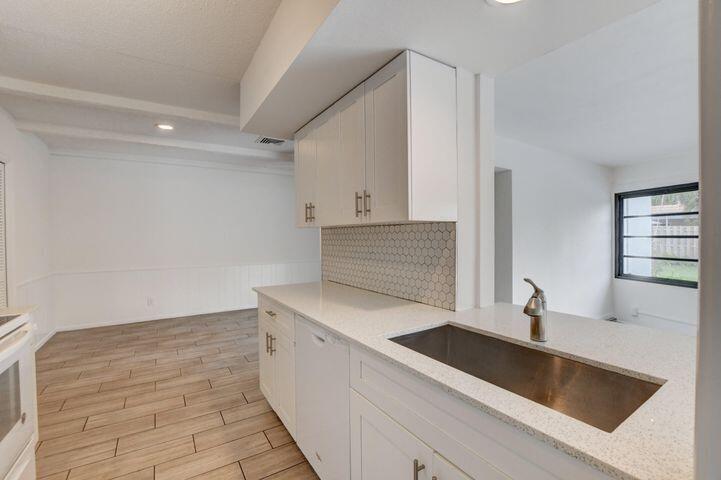 1333 Southwest 13th Place Boca Raton, FL 33486 - Photo 9 of 28 20211216122012623611000000-o