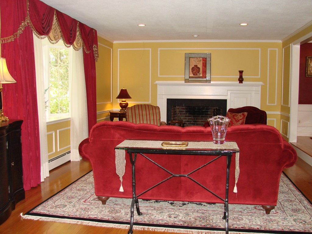 25 Edgemere Road Lynnfield, MA 01940 - Photo 3 of 30 Gallery Image 3
