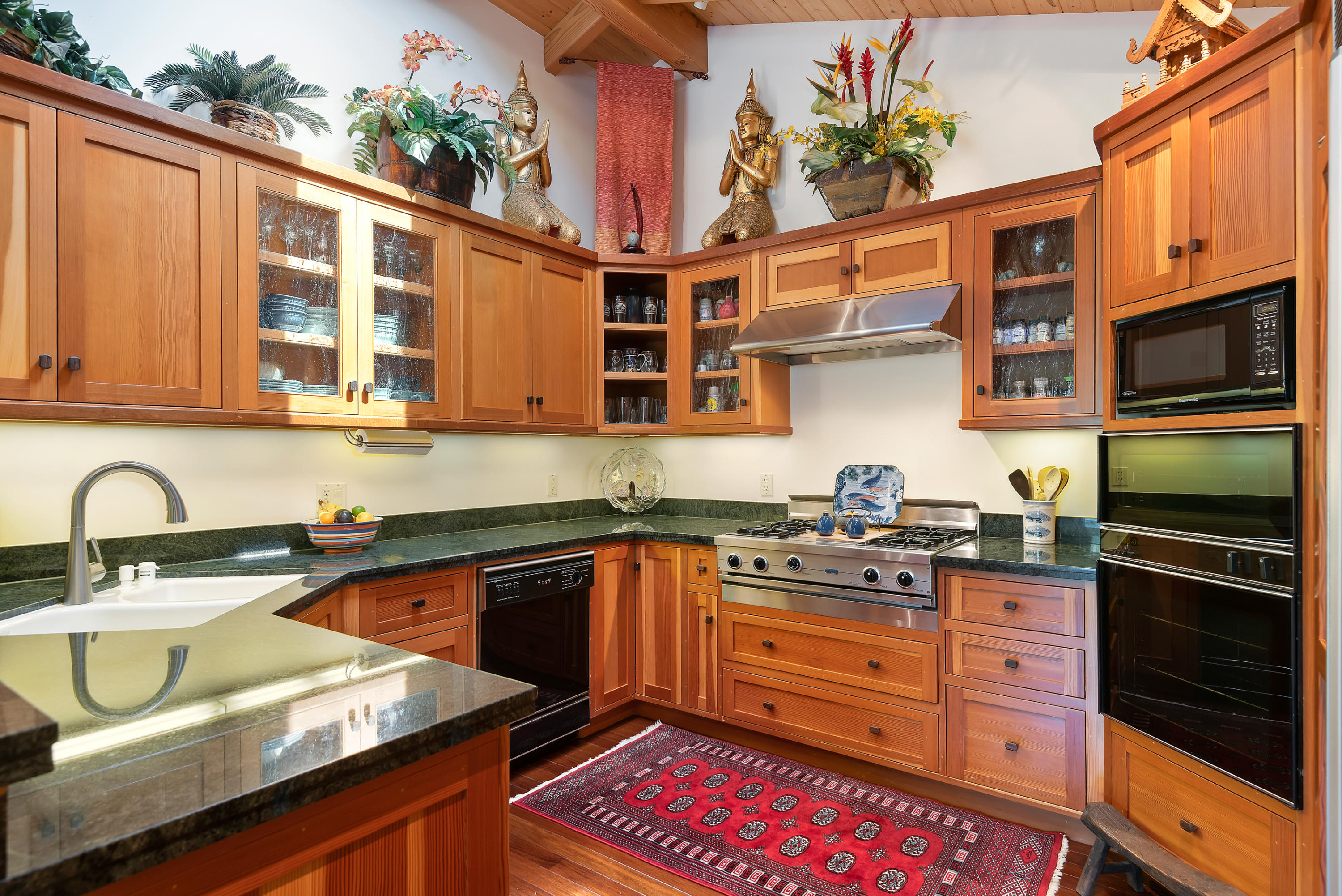 209 Mohawk Road Santa Barbara, CA 93109 - Photo 25 of 50 Chef's Kitchen