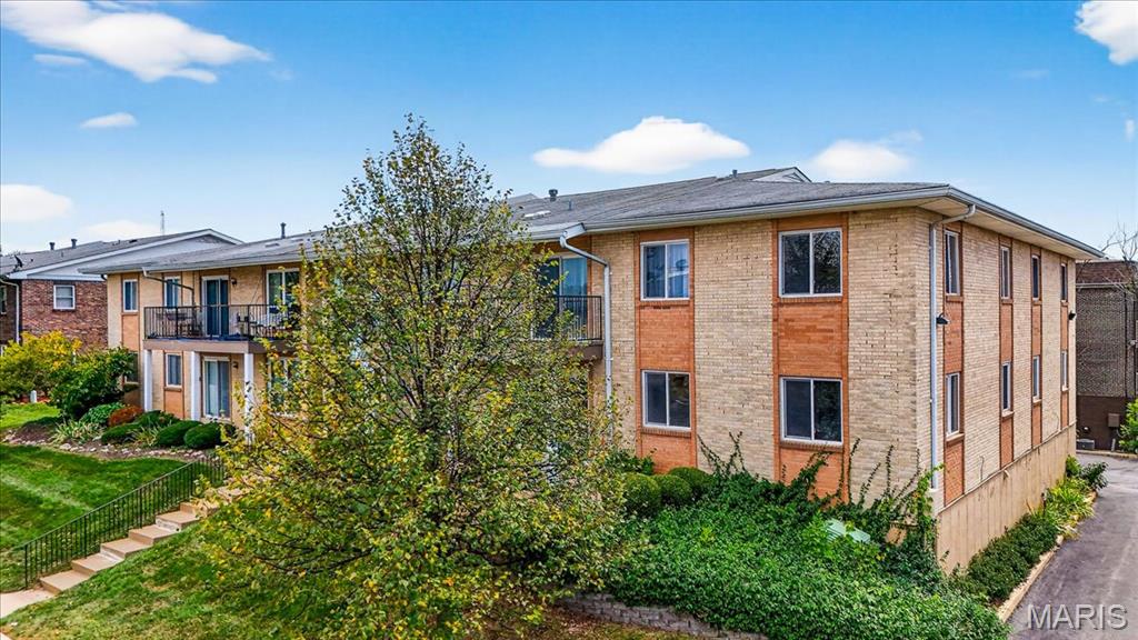 10328 Forest Brook Lane, Unit H St. Louis, MO 63146 - Photo 1 of 21