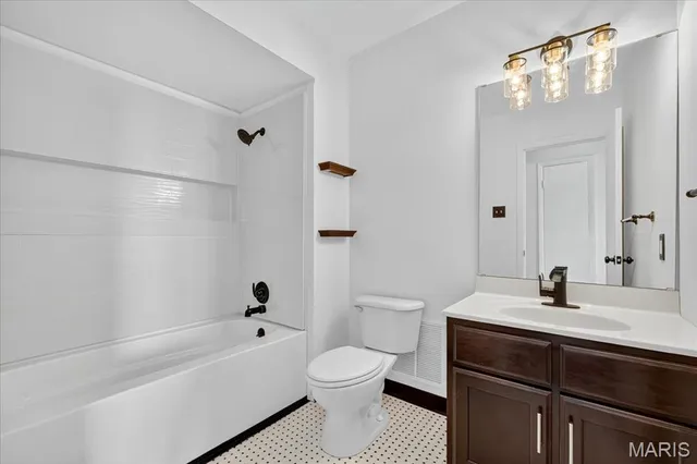 $111,000 | 10328 Forest Brook Lane, Unit H, St. Louis, MO 63146