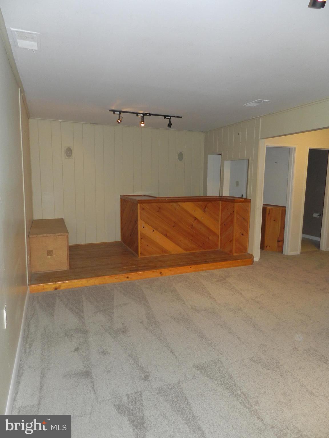 9676 Basket Ring Road Columbia, MD 21045 - Photo 20 of 29 Lower level Bar and storage