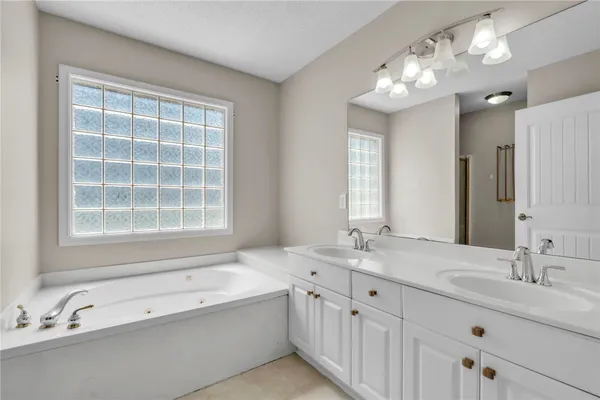 $419,000 | 200 Holly Chase Drive, Piedmont, SC 29673