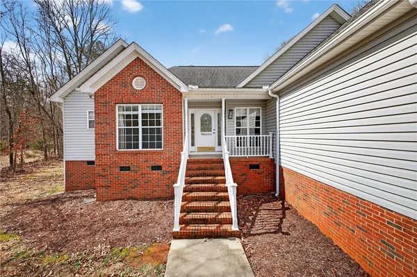 $419,000 | 200 Holly Chase Drive, Piedmont, SC 29673