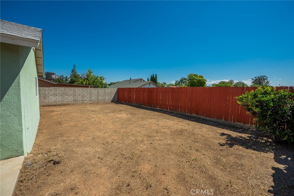 6732 San Joaquin Way Riverside, CA 92503 - Photo 19 of 25