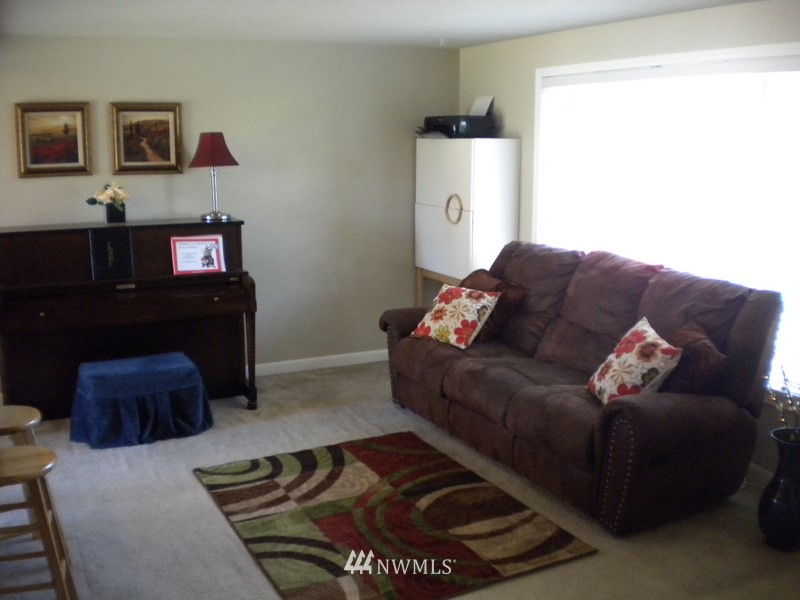 3310 Northeast 6th Street Renton, WA 98056 - Photo 2 of 11