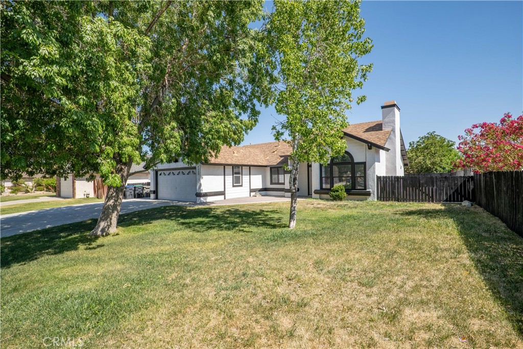 4225 Saddleback Road Palmdale, CA 93552 - Photo 5 of 61