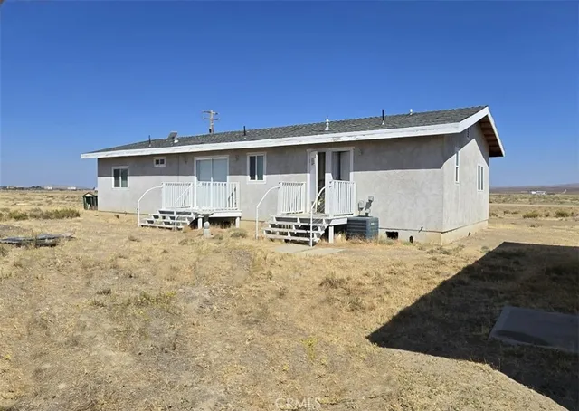 a view of a house with a outdoor space