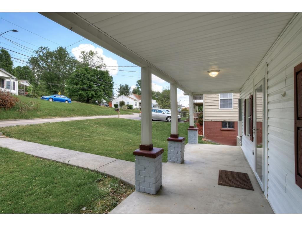 707 Antioch Road Johnson City, TN 37604 - Photo 4 of 28 Photo 4