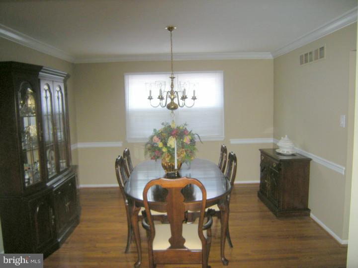117 Beech Avenue Springfield, PA 19064 - Photo 7 of 22 Dining Room