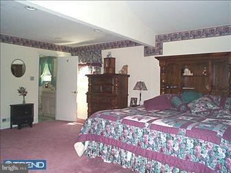 817 Johns Road Cherry Hill, NJ 08034 - Photo 4 of 6 Bedroom - Main