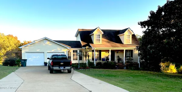 a view of house and outdoor space