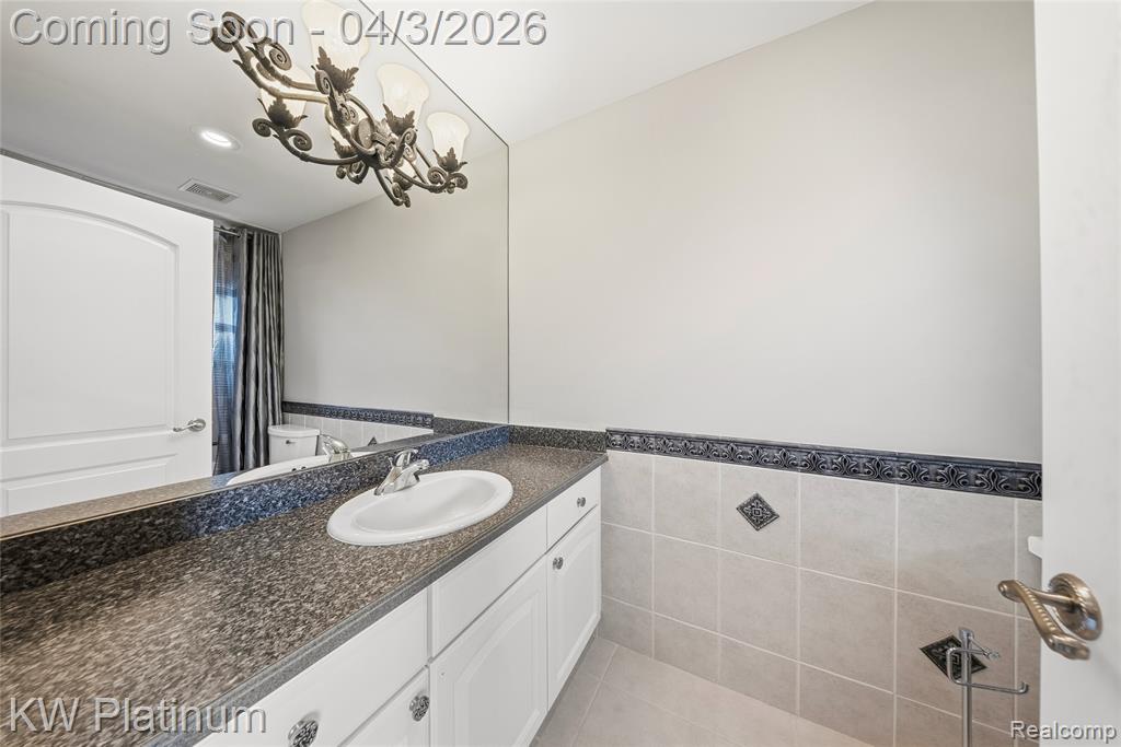 48877 Point Lakeview Street Chesterfield, MI 48047 - Photo 45 of 73