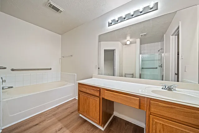 $1,950 | 21115 Hidden Bridle Court, Houston, TX 77073