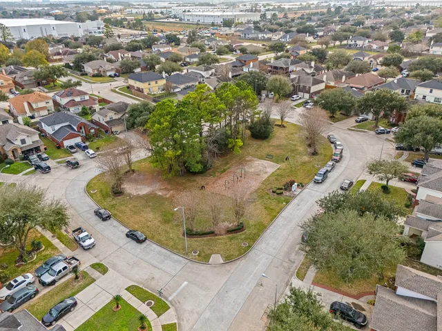 $1,950 | 21115 Hidden Bridle Court, Houston, TX 77073