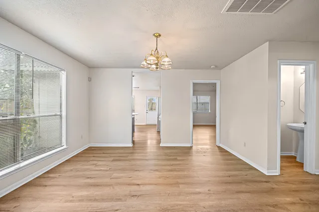 $1,950 | 21115 Hidden Bridle Court, Houston, TX 77073