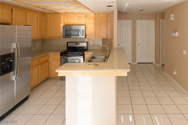 $2,800 | 1757 Beechnut Avenue, Henderson, NV 89074