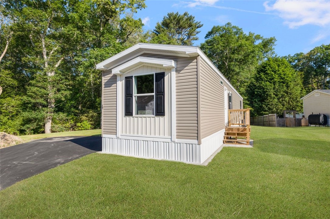 39 Toadstool Knolls Charlestown, RI 02813 - Photo 2 of 30