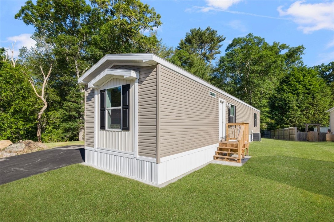 39 Toadstool Knolls Charlestown, RI 02813 - Photo 3 of 30