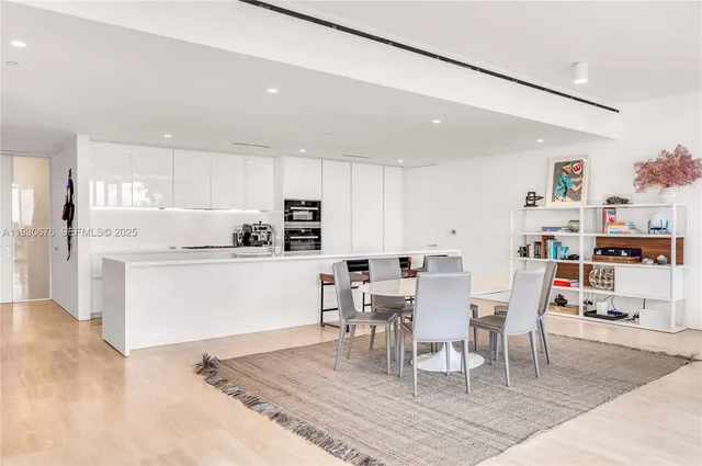 $6,500,000 | 9001 Collins Avenue, Unit S402, Surfside, FL 33154