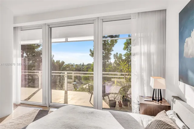 $6,500,000 | 9001 Collins Avenue, Unit S402, Surfside, FL 33154