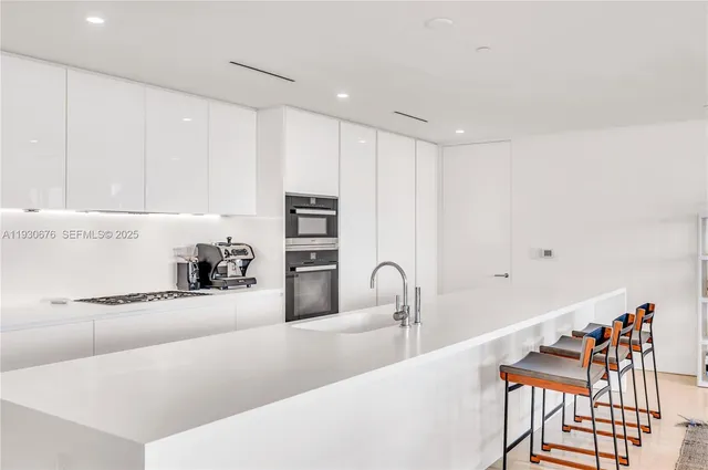 $6,500,000 | 9001 Collins Avenue, Unit S402, Surfside, FL 33154