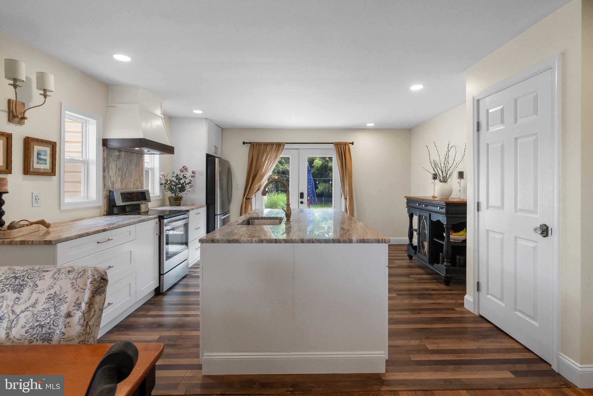 870 Almshouse Road Warminster, PA 18974 - Photo 11 of 29 Kitchen