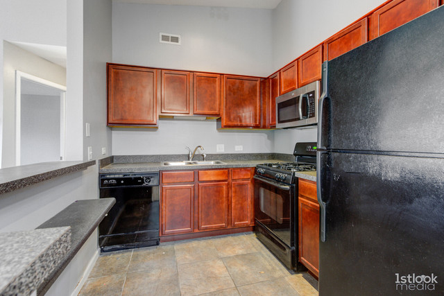 1348 McDowell Road, Unit 201 Naperville, IL 60563 - Photo 2 of 20