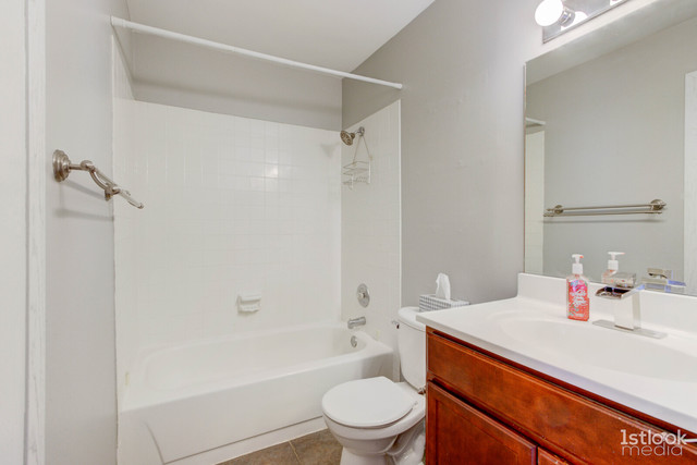 1348 McDowell Road, Unit 201 Naperville, IL 60563 - Photo 17 of 20